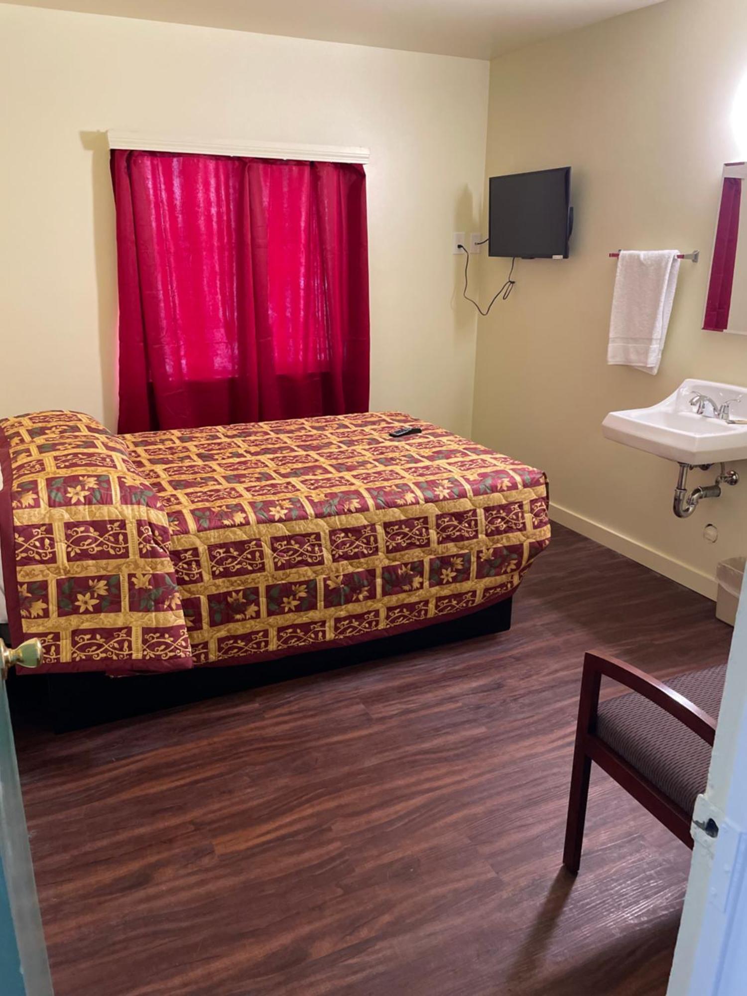 Randolph Hotel Huntington Park Bagian luar foto