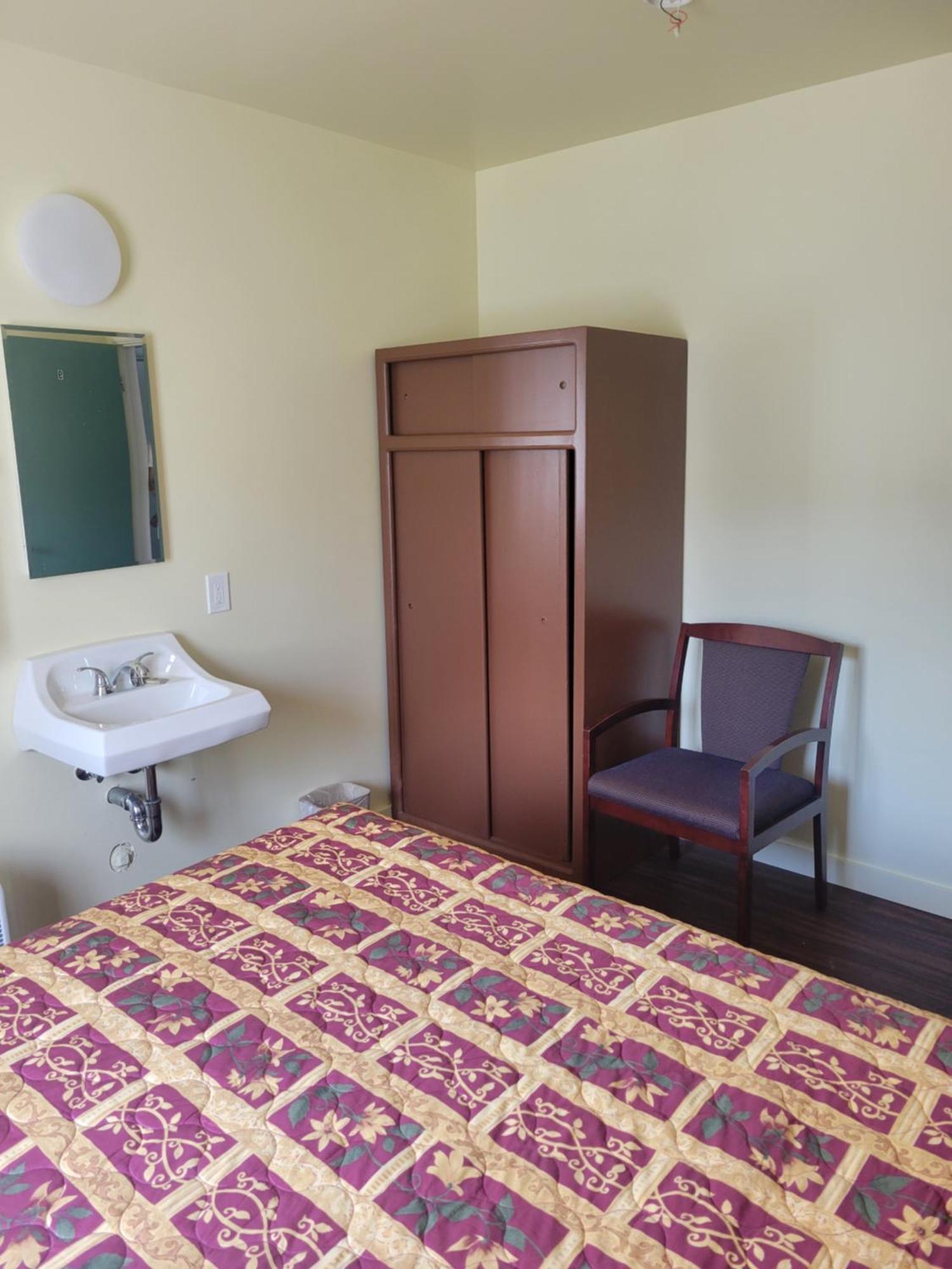 Randolph Hotel Huntington Park Bagian luar foto