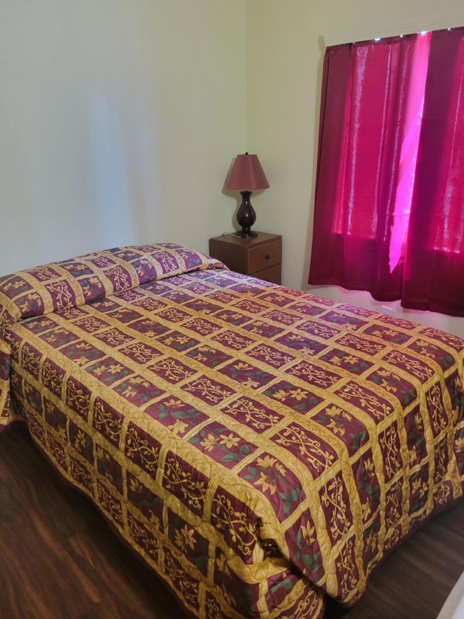 Randolph Hotel Huntington Park Bagian luar foto